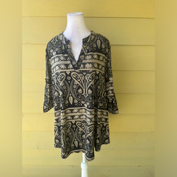 A.jesdani Women’s Top Blouse Plus 2XL Geometric 3/4 Roll Tab Sleeve V Neck - Picture 6 of 14